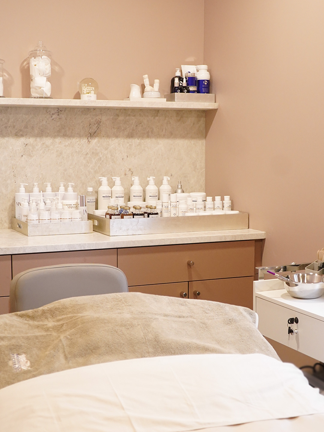 The Zohar treatment room