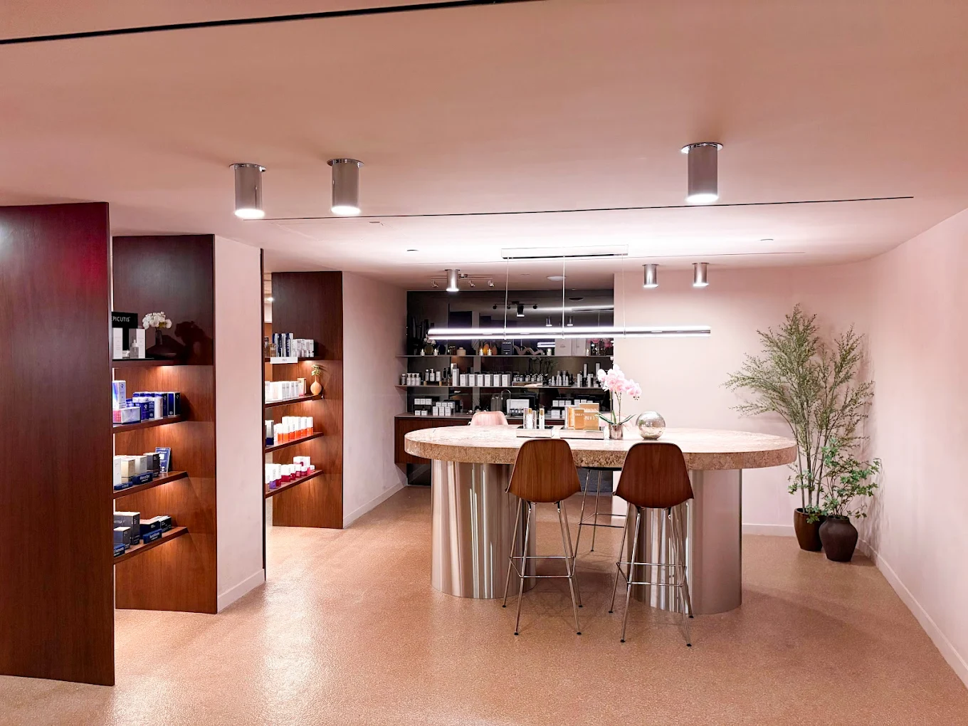 Zohar clinic interior — modern, serene lounge